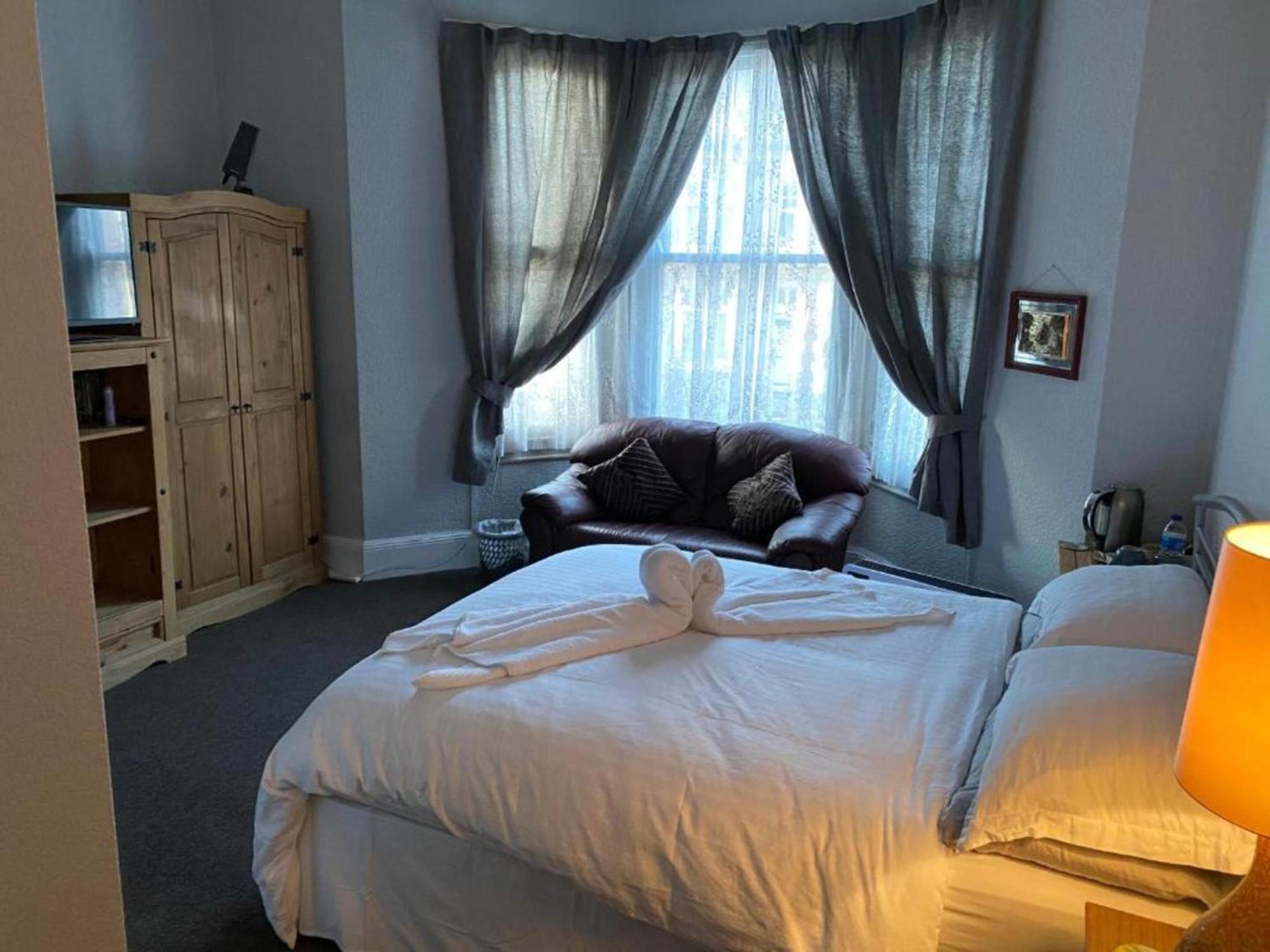 The Barley House Hotel Plymouth Bagian luar foto